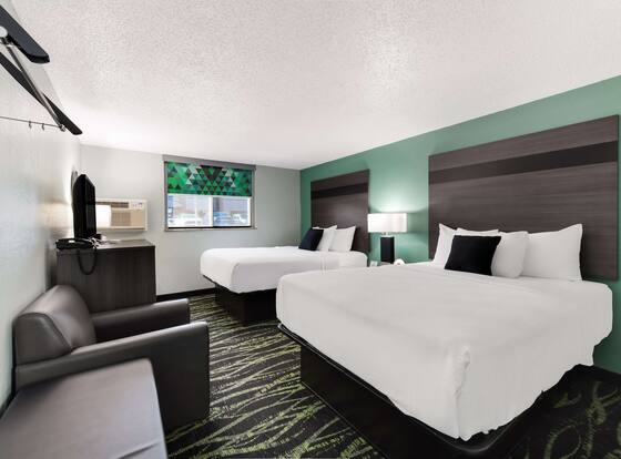Baymont by Wyndham Liberty MO is a family friendly hotel in Liberty, Missouri (MO)