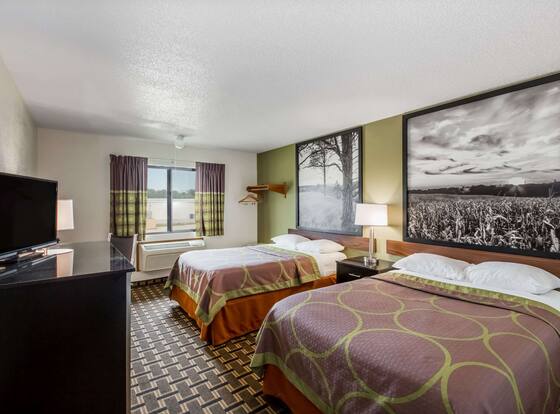 Super 8 by Wyndham Wayne is a family friendly hotel in Wayne, Nebraska (NE)