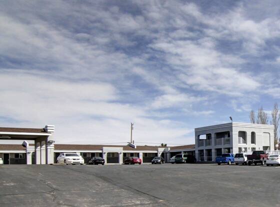 Econo Lodge is a family friendly hotel in Santa Rosa, New Mexico (NM)