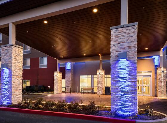 Holiday Inn Express & Suites Bend South by IHG is a family friendly hotel in Bend, Oregon (OR)