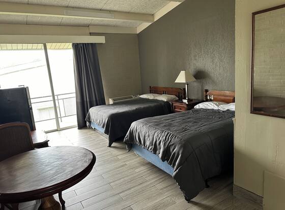 Bravo Inn Greensboro is a family friendly hotel in Greensboro, North Carolina (NC)