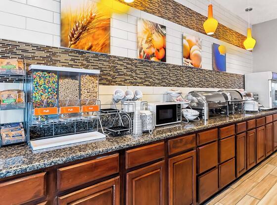 Comfort Suites is a family friendly hotel in Vincennes, Indiana (IN)