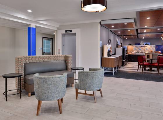 Holiday Inn Express & Suites North Kansas City by IHG is a family friendly hotel in North Kansas City, Missouri (MO)