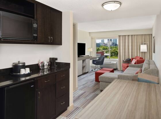 Hampton Inn Atlanta-Georgia Tech-Downtown is a family friendly hotel in Atlanta, Georgia (GA)