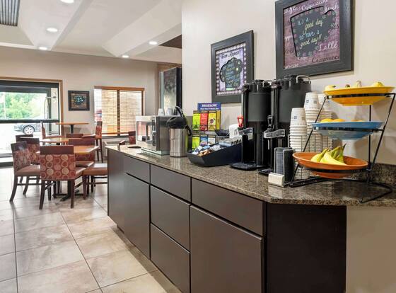 Best Western Plus Albert Lea I-90/I-35 Hotel is a family friendly hotel in Albert Lea, Minnesota (MN)