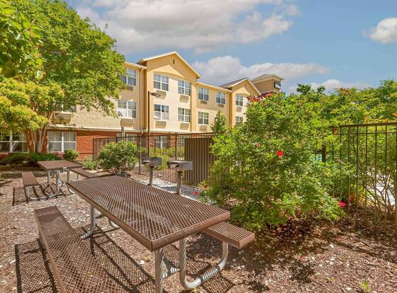 Extended Stay America Suites Raleigh RTP 4919 Miami Blvd is a family friendly hotel in Durham, North Carolina (NC)