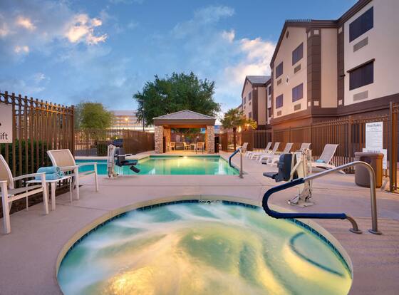 Best Western Downtown Phoenix is a family friendly hotel in Phoenix, Arizona (AZ)