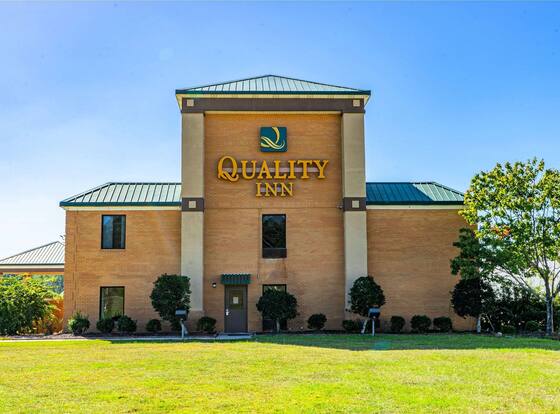 Quality Inn Whiteville North is a family friendly hotel in Whiteville, North Carolina (NC)