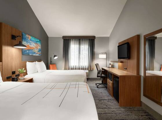 La Quinta Inn & Suites by Wyndham Salem OR is a family friendly hotel in Salem, Oregon (OR)