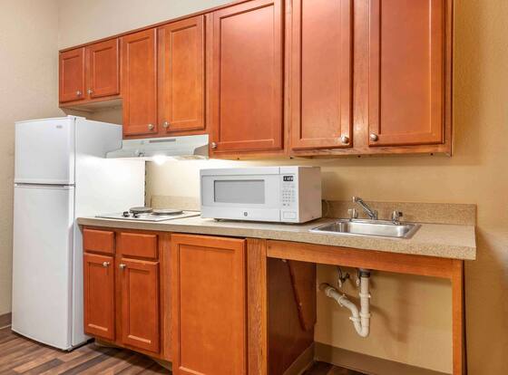 Extended Stay America Suites Dallas Frankford Road is a family friendly hotel in Dallas, Texas (TX)