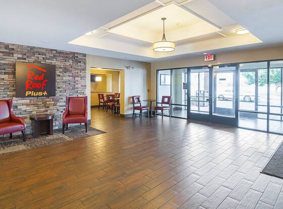 Red Roof Inn PLUS+ Phoenix West is a family friendly hotel in Phoenix, Arizona (AZ)