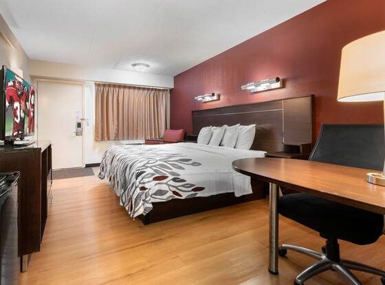 Red Roof Inn Lafayette - Purdue University is a family friendly hotel in Lafayette, Indiana (IN)