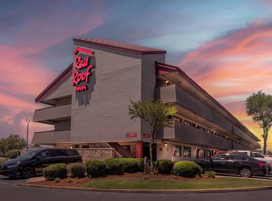 Red Roof Inn West Monroe is a family friendly hotel in West Monroe, Louisiana (LA)