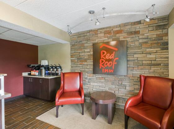 Red Roof Inn Boston - Southborough/ Worcester is a family friendly hotel in Cordaville, Massachusetts (MA)