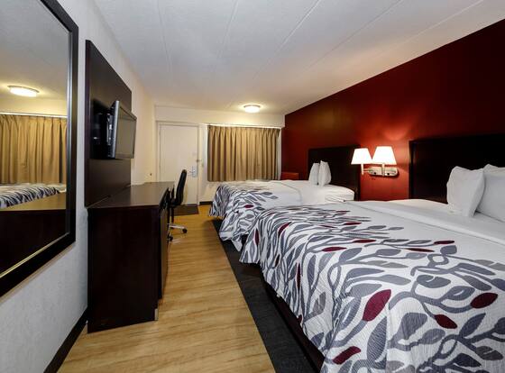 Red Roof Inn Lansing East – MSU is a family friendly hotel in Lansing, Michigan (MI)