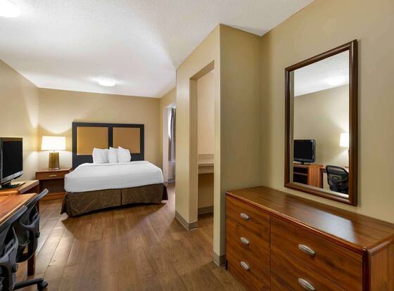 Extended Stay America Suites Cleveland Great Northern Mall is a family friendly hotel in North Olmsted, Ohio (OH)