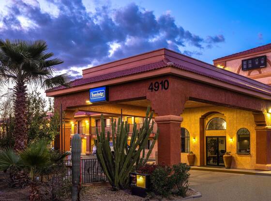 Travelodge by Wyndham Tucson AZ is a family friendly hotel in Marana, Arizona (AZ)