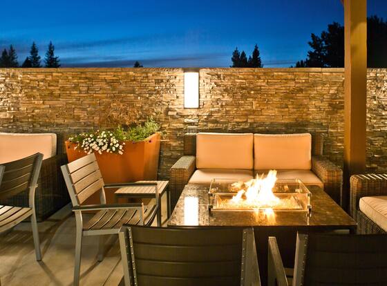 Hotel Strata is a family friendly hotel in Mountain View, California (CA)