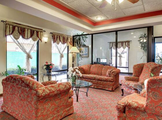 Quality Inn & Suites is a family friendly hotel in Clinton, Mississippi (MS)
