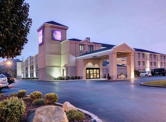 Sleep Inn & Suites Cross Lanes - South Charleston is a family friendly hotel in Cross Lanes, West Virginia (WV)