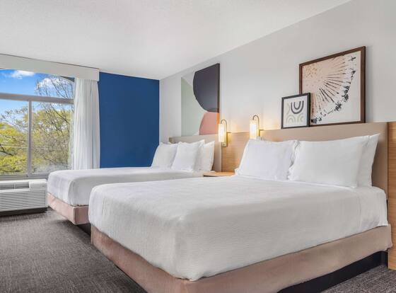 Spark by Hilton Charlotte Tyvola I-77 is a family friendly hotel in Charlotte, North Carolina (NC)
