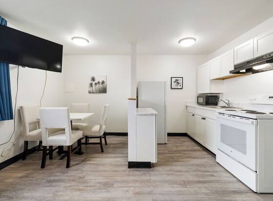 Kennewick Inn & Suites Tri Cities is a family friendly hotel in Kennewick, Washington (WA)