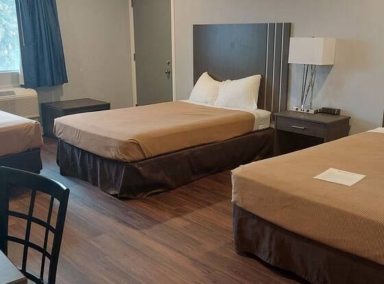 Rodeway Inn is a family friendly hotel in Kalkaska, Michigan (MI)