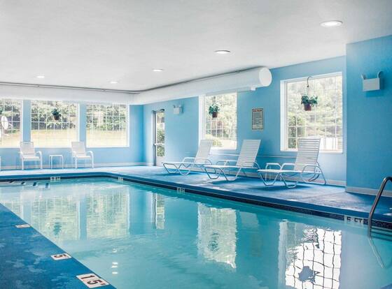 Comfort Inn & Suites is a family friendly hotel in Dayville, Connecticut (CT)