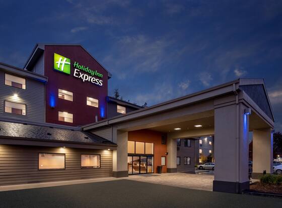 Holiday Inn Express Portland SE- Clackamas Area by IHG is a family friendly hotel in Gladstone, Oregon (OR)