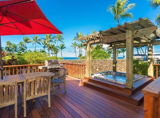 Kai Vista 2 Bedroom Home by RedAwning is a family friendly hotel in Kahaluu-Keauhou, Hawaii (HI)