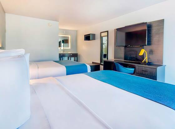 Motel 6 Louisville, KY - Airport - Fair Expo is a family friendly hotel in Louisville, Kentucky (KY)