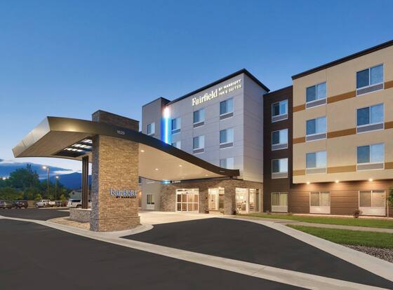 Fairfield Inn & Suites by Marriott Livingston Yellowstone is a family friendly hotel in Livingston, Montana (MT)
