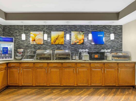 Comfort Inn South - Springfield is a family friendly hotel in Springfield, Missouri (MO)