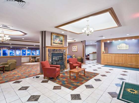 Overland Park is a family friendly hotel in Overland Park, Kansas (KS)