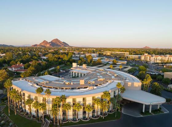 Embassy Suites by Hilton Phoenix Biltmore is a family friendly hotel in Phoenix, Arizona (AZ)