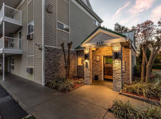HomeTowne Studios by Red Roof Orlando - Casselberry is a family friendly hotel in Casselberry, Florida (FL)