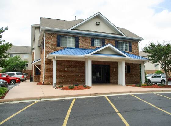 Motel 6 Richmond, VA - I-64 West is a family friendly hotel in Laurel, Virginia (VA)