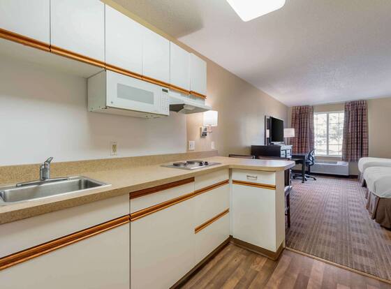 Extended Stay America Suites Eden Prairie Technology Dr is a family friendly hotel in Eden Prairie, Minnesota (MN)