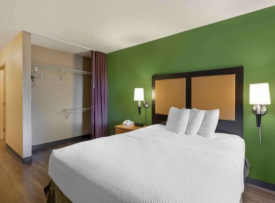 Extended Stay America Suites Cleveland Airport North Olmsted is a family friendly hotel in North Olmsted, Ohio (OH)
