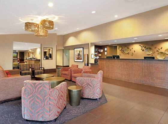 La Quinta Inn & Suites by Wyndham Las Vegas Tropicana is a family friendly hotel in Spring Valley, Nevada (NV)