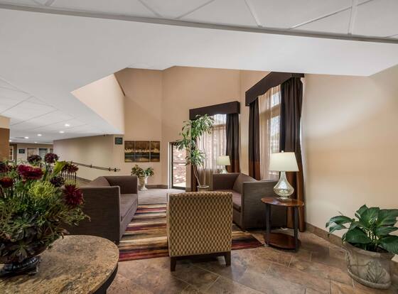 Best Western Philadelphia South - West Deptford Inn is a family friendly hotel in Thorofare, New Jersey (NJ)