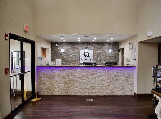 Quality Inn & Suites Pine Bluff is a family friendly hotel in Pine Bluff, Arkansas (AR)