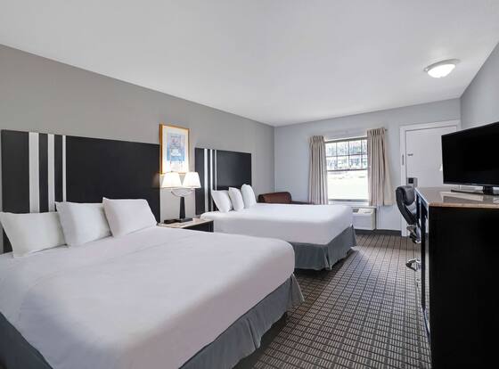 Motel 6 Washington, PA is a family friendly hotel in Washington, Pennsylvania (PA)