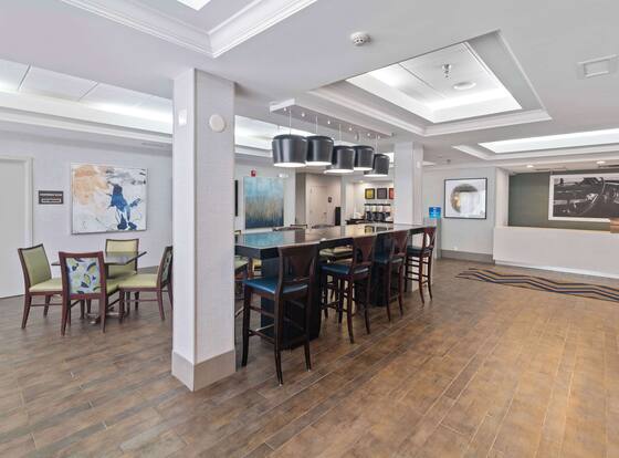 Hampton Inn Atlanta/Woodstock is a family friendly hotel in Woodstock, Georgia (GA)