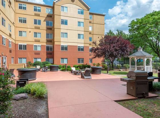 Extended Stay America Suites Secaucus New York City Area is a family friendly hotel in Secaucus, New Jersey (NJ)