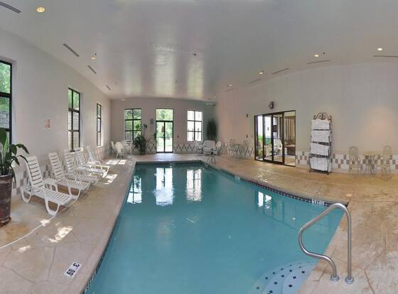 Comfort Inn & Suites Hot Springs Midtown is a family friendly hotel in Hot Springs, Arkansas (AR)