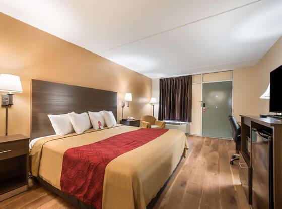 Econo Lodge Cullman is a family friendly hotel in Cullman, Alabama (AL)