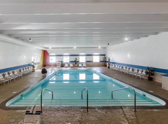 Comfort Inn & Suites Event Center is a family friendly hotel in Des Moines, Iowa (IA)