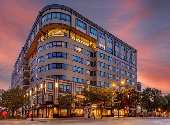 Best Western Premier Park Hotel is a family friendly hotel in Madison, Wisconsin (WI)