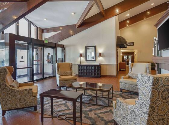 Clarion Inn Harpers Ferry - Charles Town is a family friendly hotel in Harpers Ferry, West Virginia (WV)